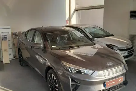 کی ام سی eJ7