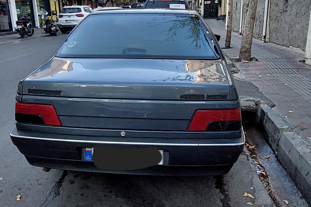 پژو،  405