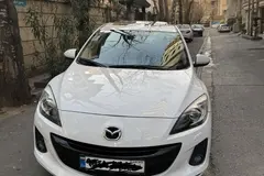 مزدا، 3 نیو صندوق دار