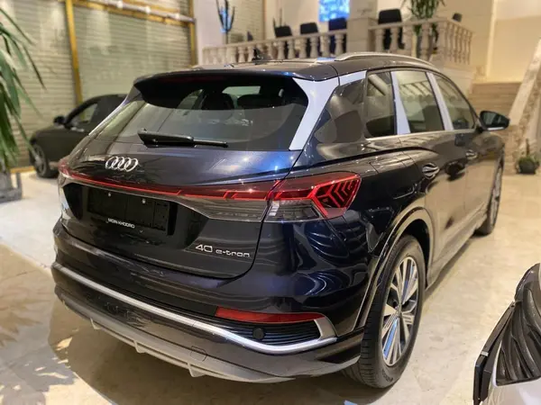 آئودی، Q4 e-tron