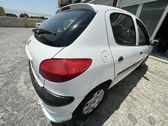 پژو، 206