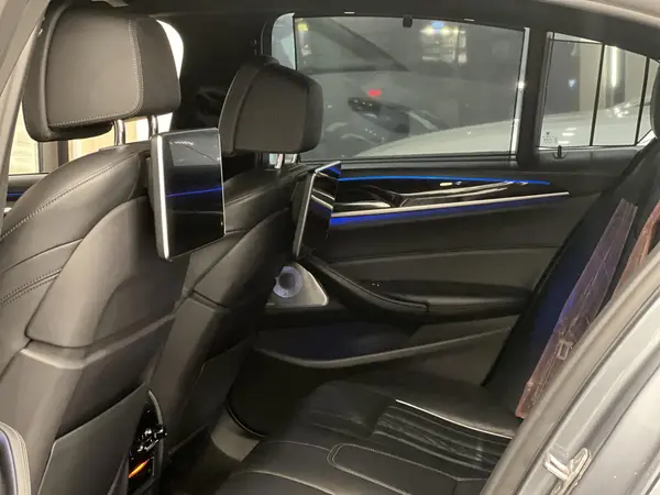 ب ام و، سری 5 سدان