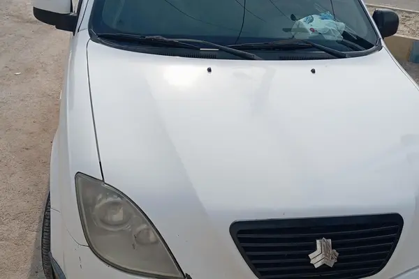 تیبا، هاچ بک