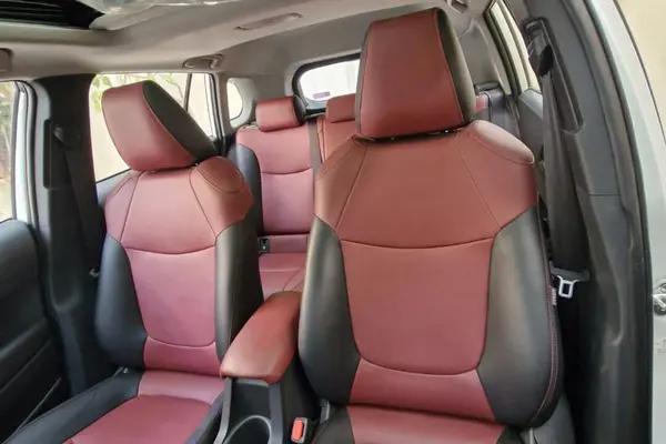 تویوتا، کرولا کراس هیبرید