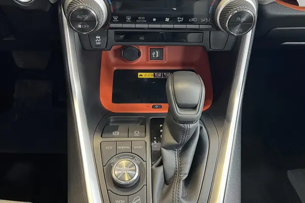 تویوتا، راوفور