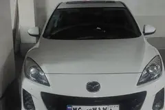 مزدا، 3 نیو صندوق دار