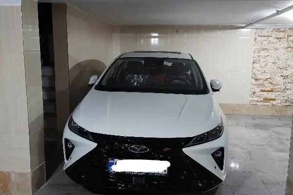 فونیکس، آریزو 6 جی تی (Z6 GT)