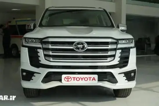 تویوتا  لندکروز چهار در