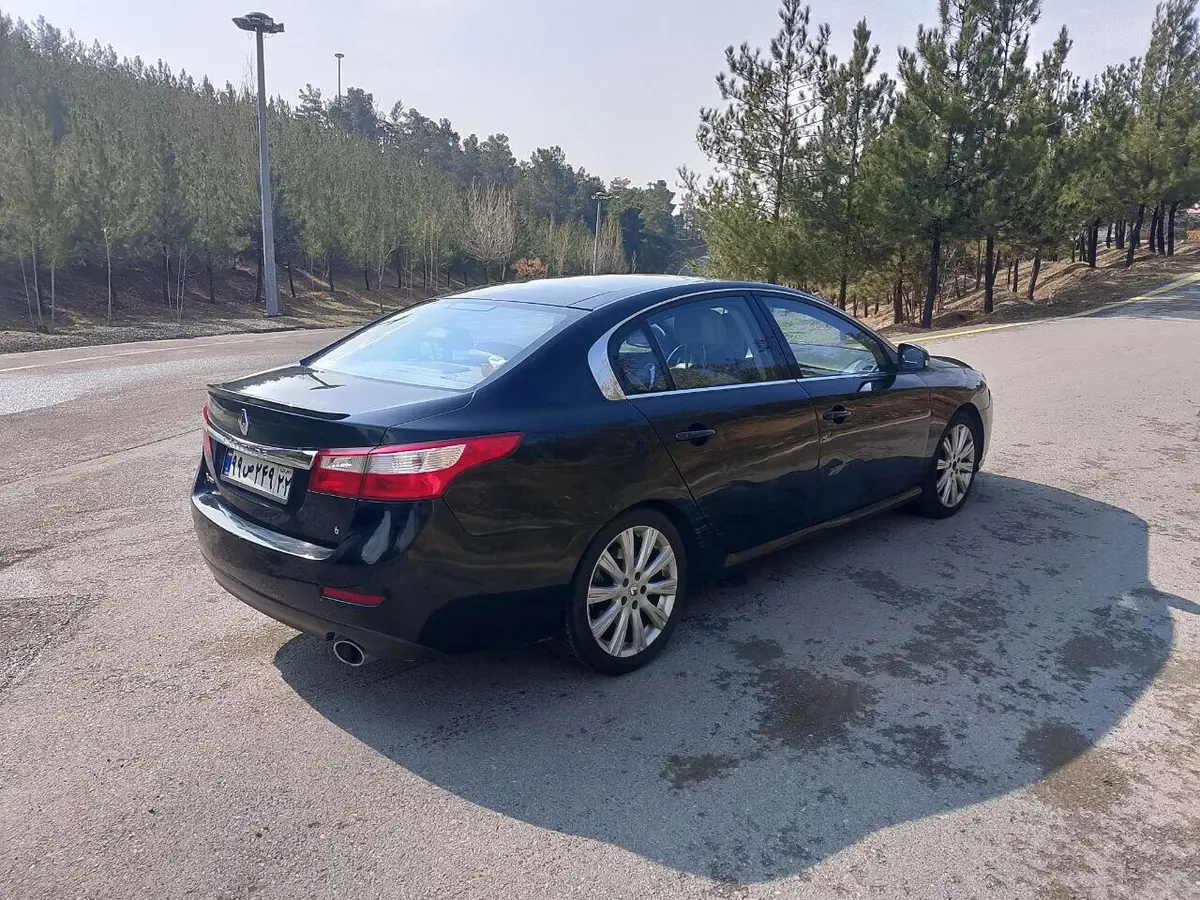رنو،  لتیتود