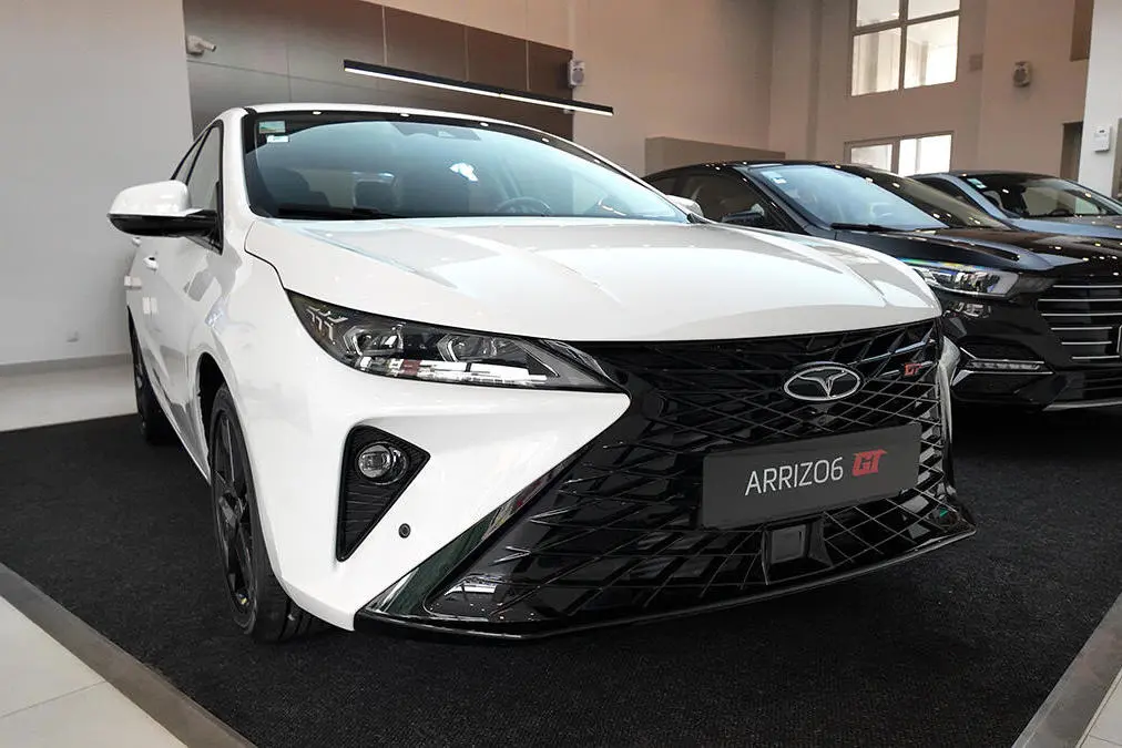 فونیکس،  آریزو 6 جی تی (Z6 GT)