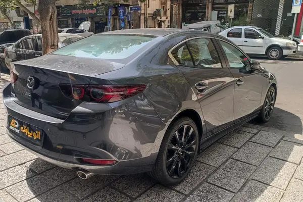 مزدا، 3 وارداتی