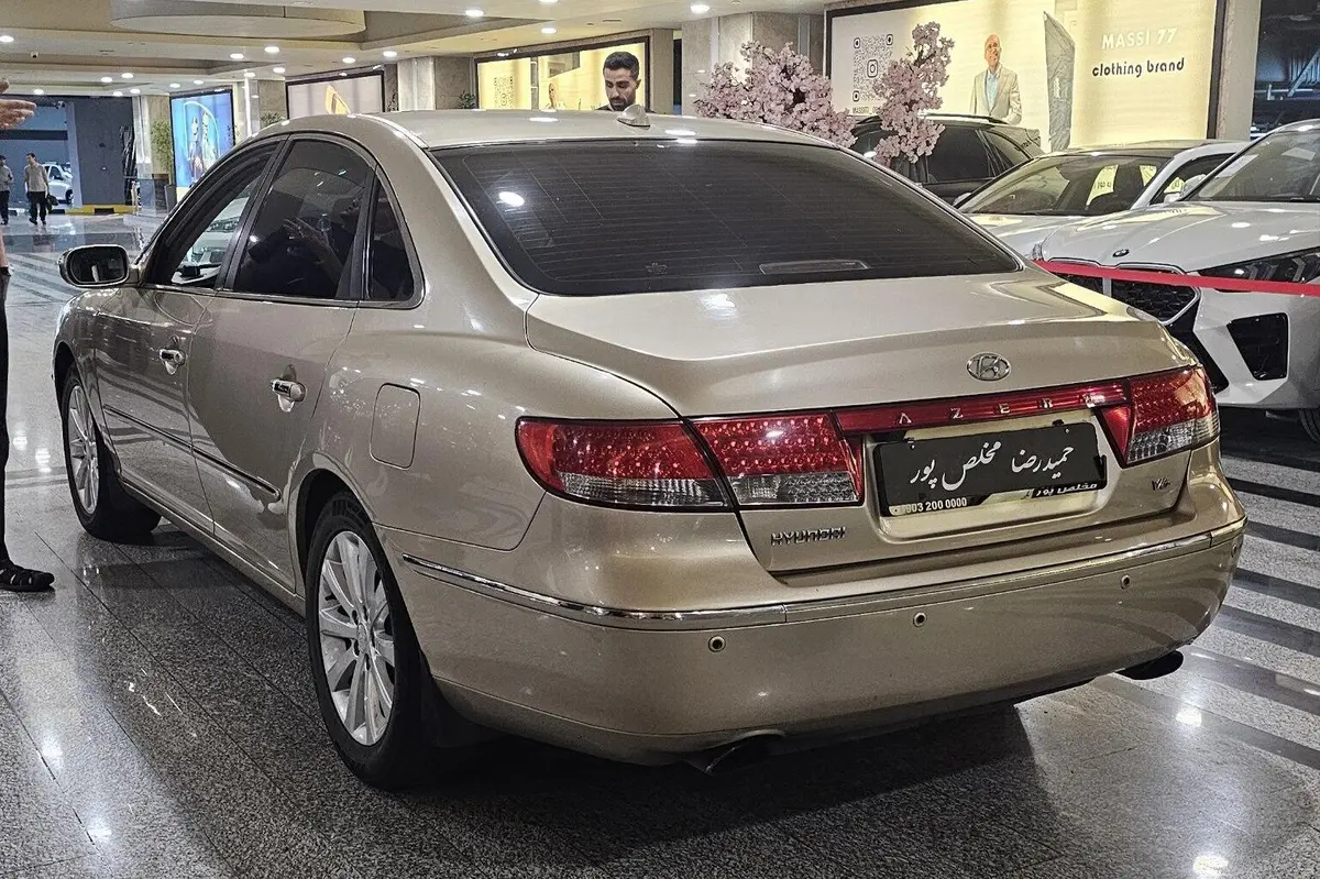 هیوندای  آزرا (گرنجور)