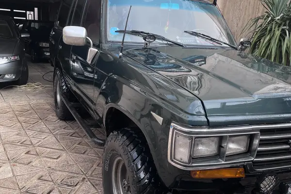 تویوتا، لندکروز چهار در