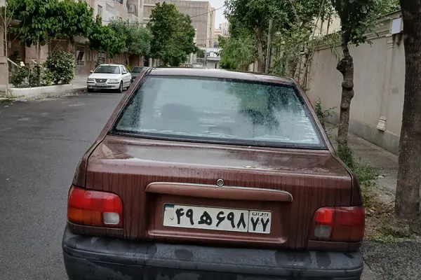 پراید، صندوق دار