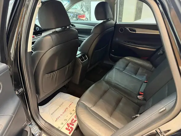 هیوندای، آزرا (گرنجور)