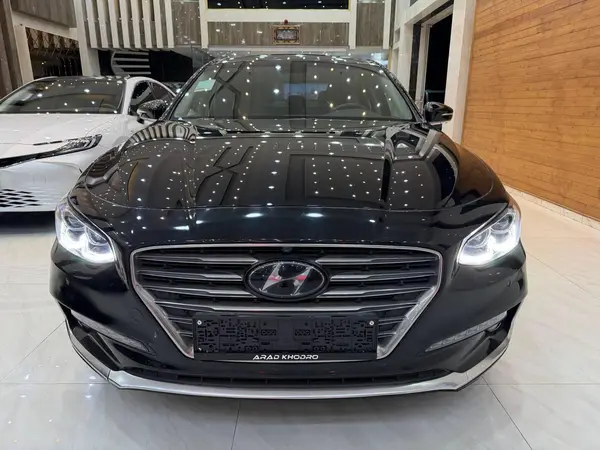 هیوندای، آزرا (گرنجور)