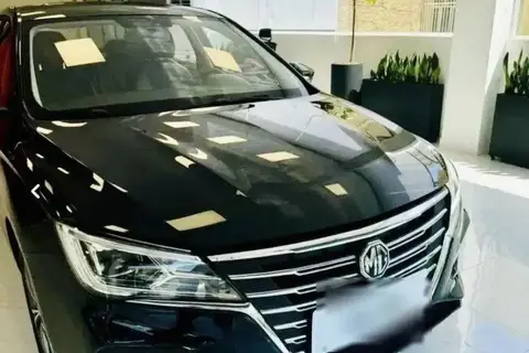 ام جی، 5