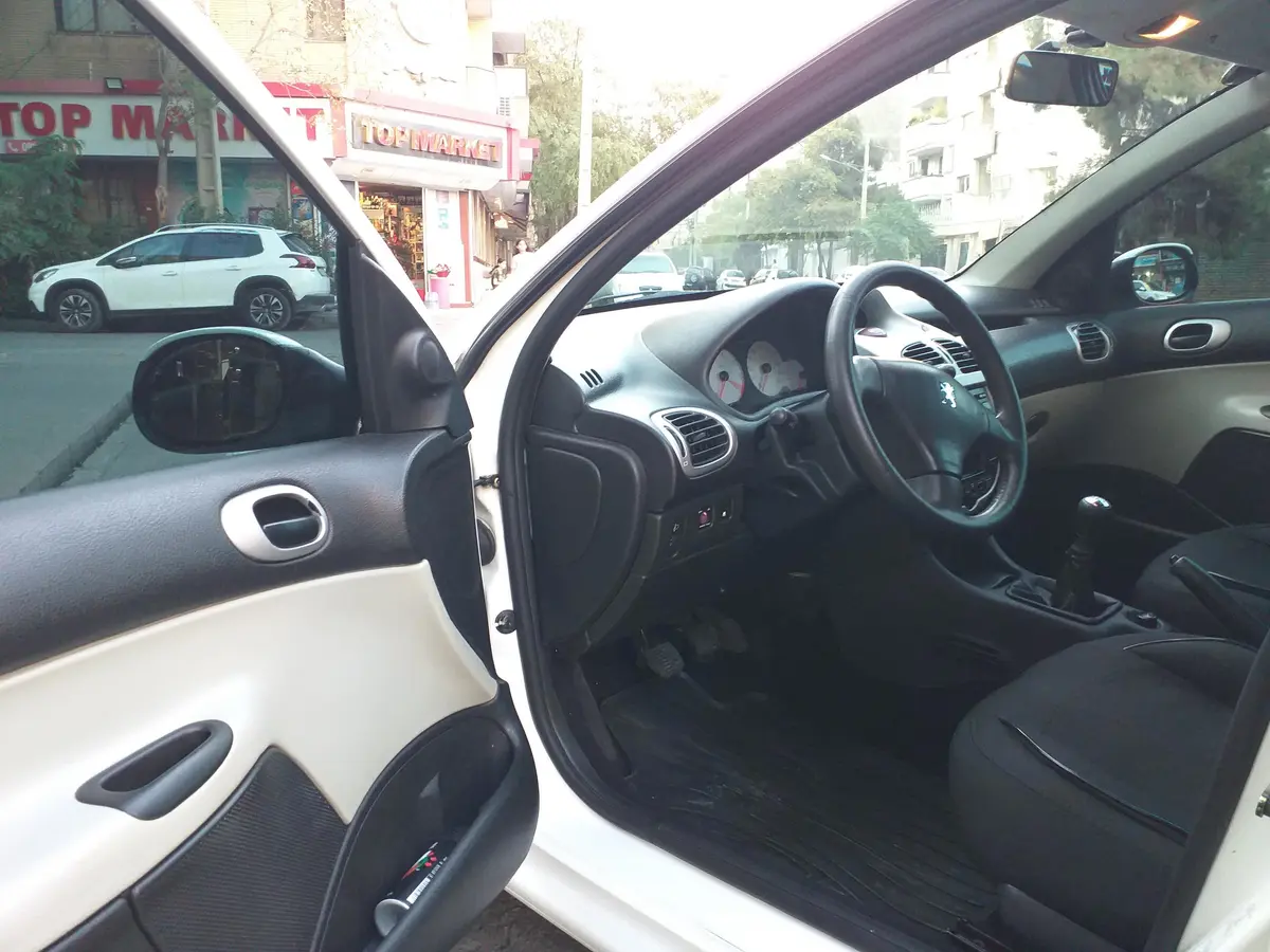 پژو،  206 SD
