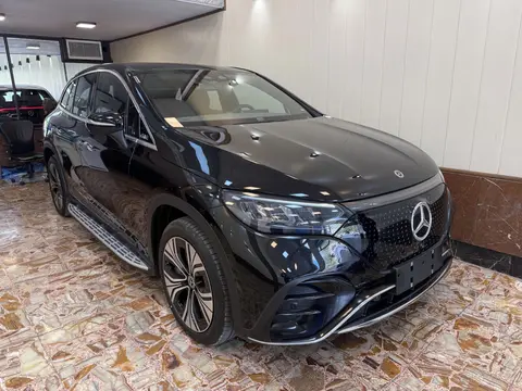 بنز، EQE SUV