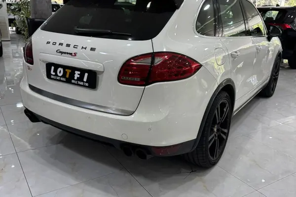 پورشه، کاین