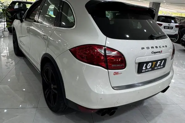 پورشه، کاین