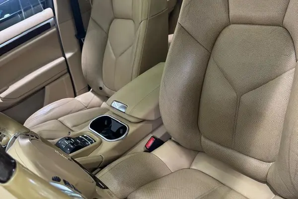 پورشه، کاین