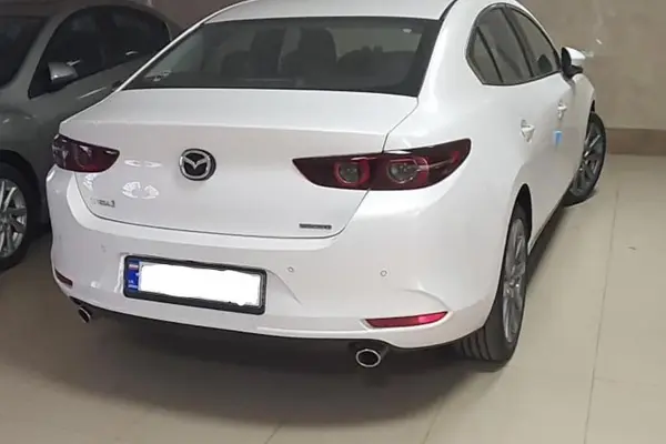 مزدا، 3 وارداتی