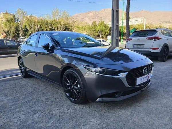 مزدا، 3 وارداتی