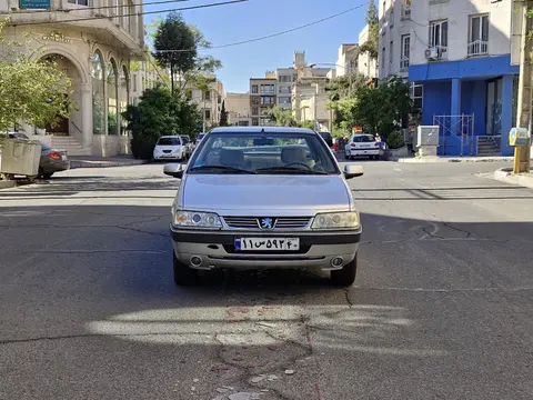 پژو، 405
