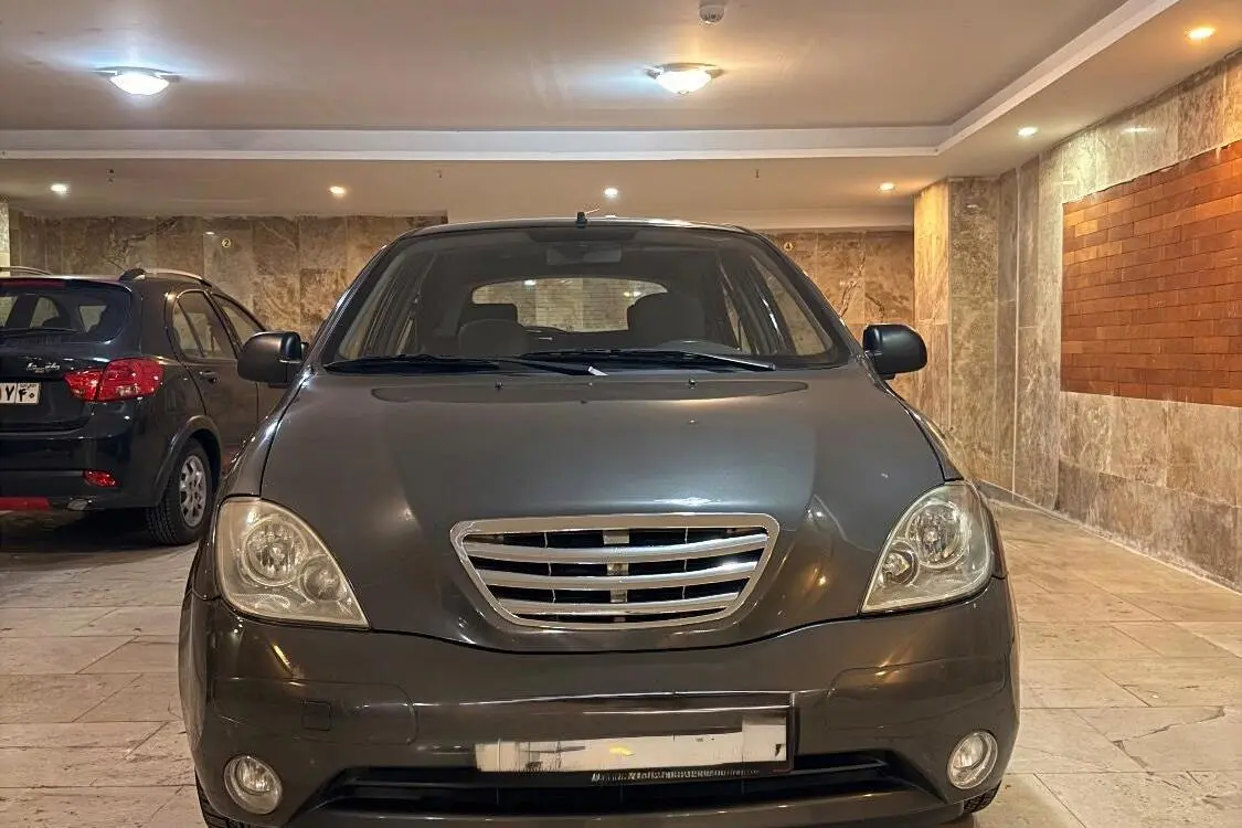 تیبا،  هاچ بک