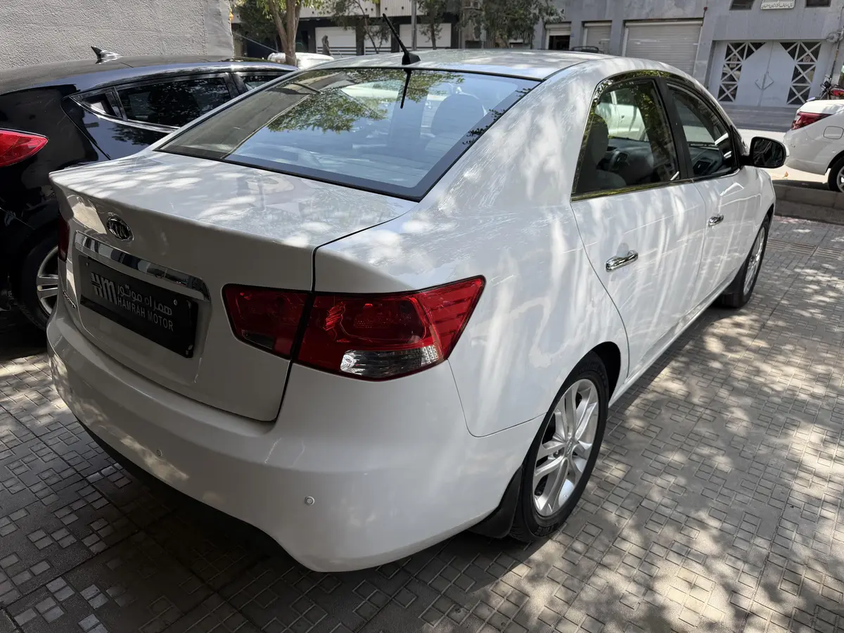 کیا،  سراتو (مونتاژ)