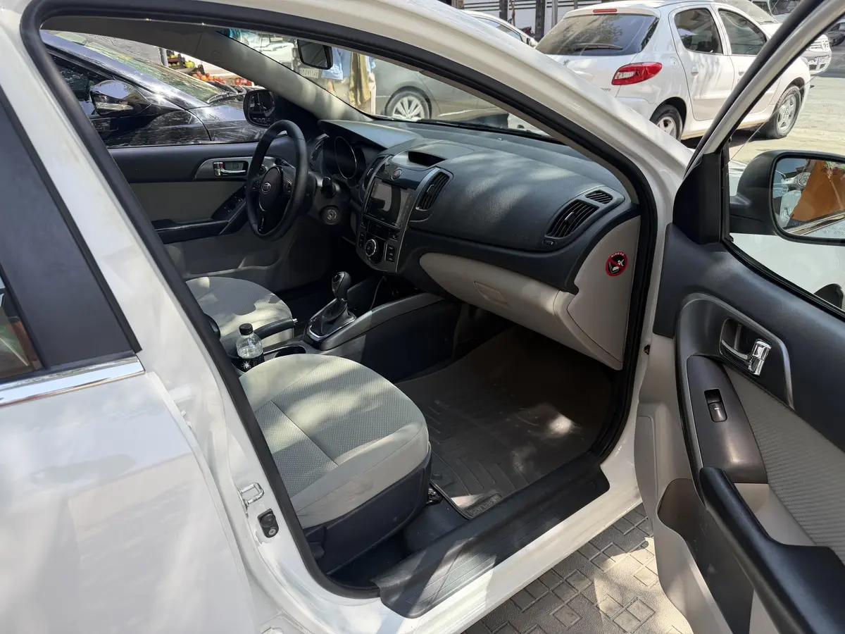 کیا،  سراتو (مونتاژ)