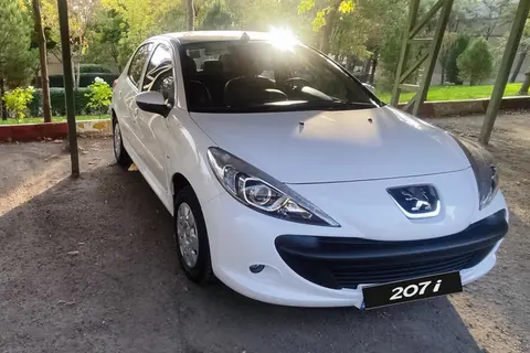 پژو، 207