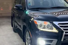 لکسوس، LX