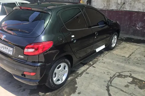 پژو، 207
