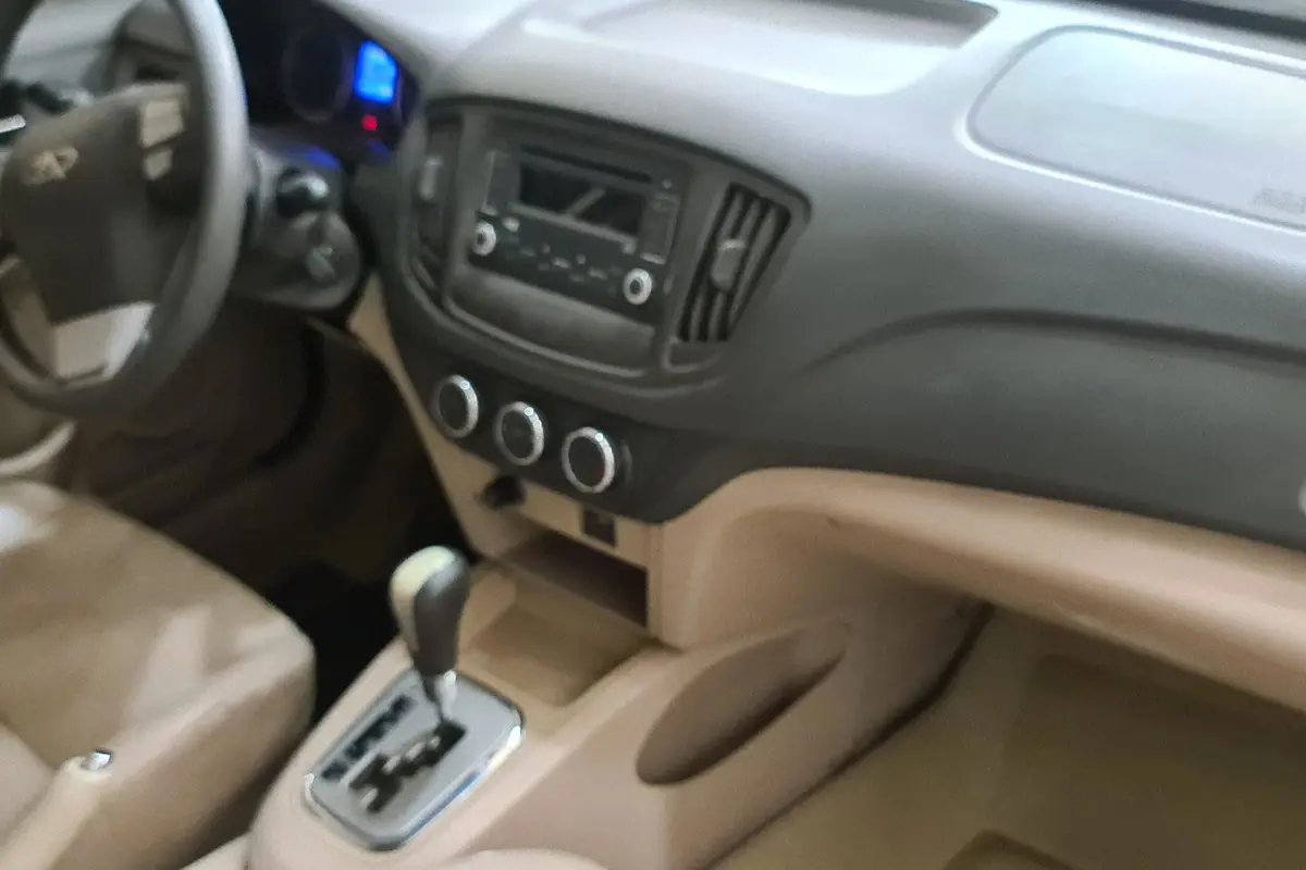 ام وی ام،  550