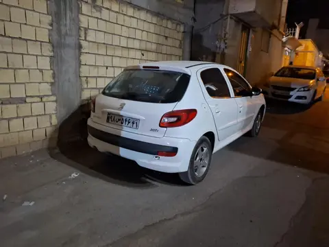 پژو، 207