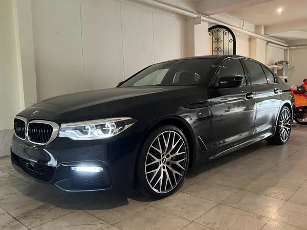 ب ام و، سری 5 سدان