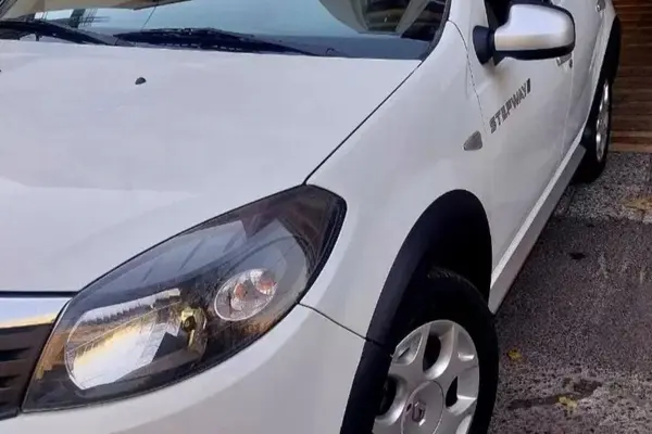 رنو، ساندرو