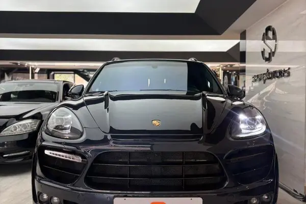 پورشه، کاین