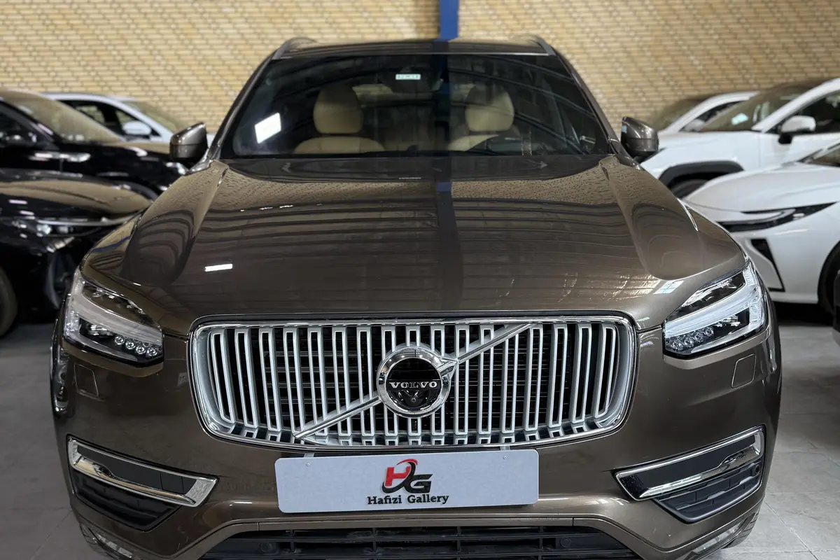 ولوو،  XC90