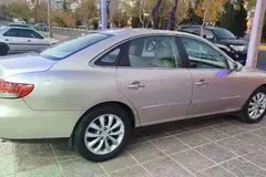 هیوندای، آزرا (گرنجور)