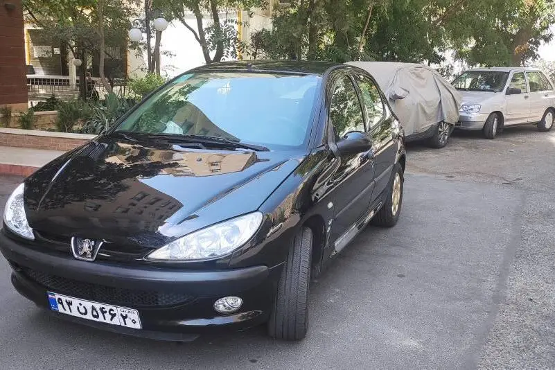 پژو،  206