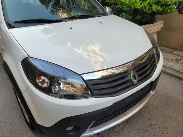 رنو، ساندرو استپ وی