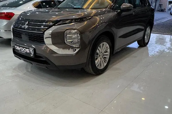 میتسوبیشی، اوتلندر