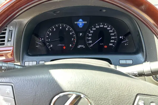 لکسوس  LS