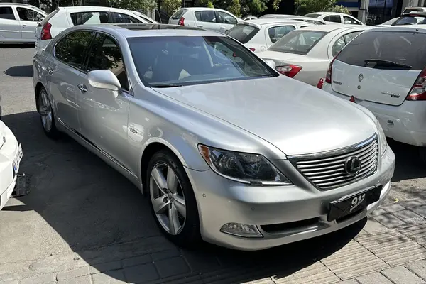 لکسوس  LS