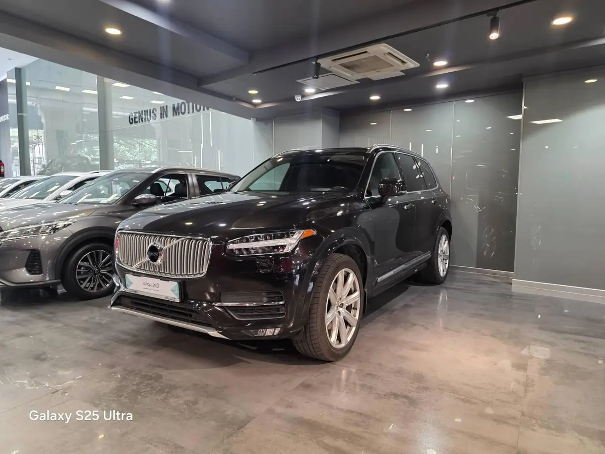 ولوو  XC90