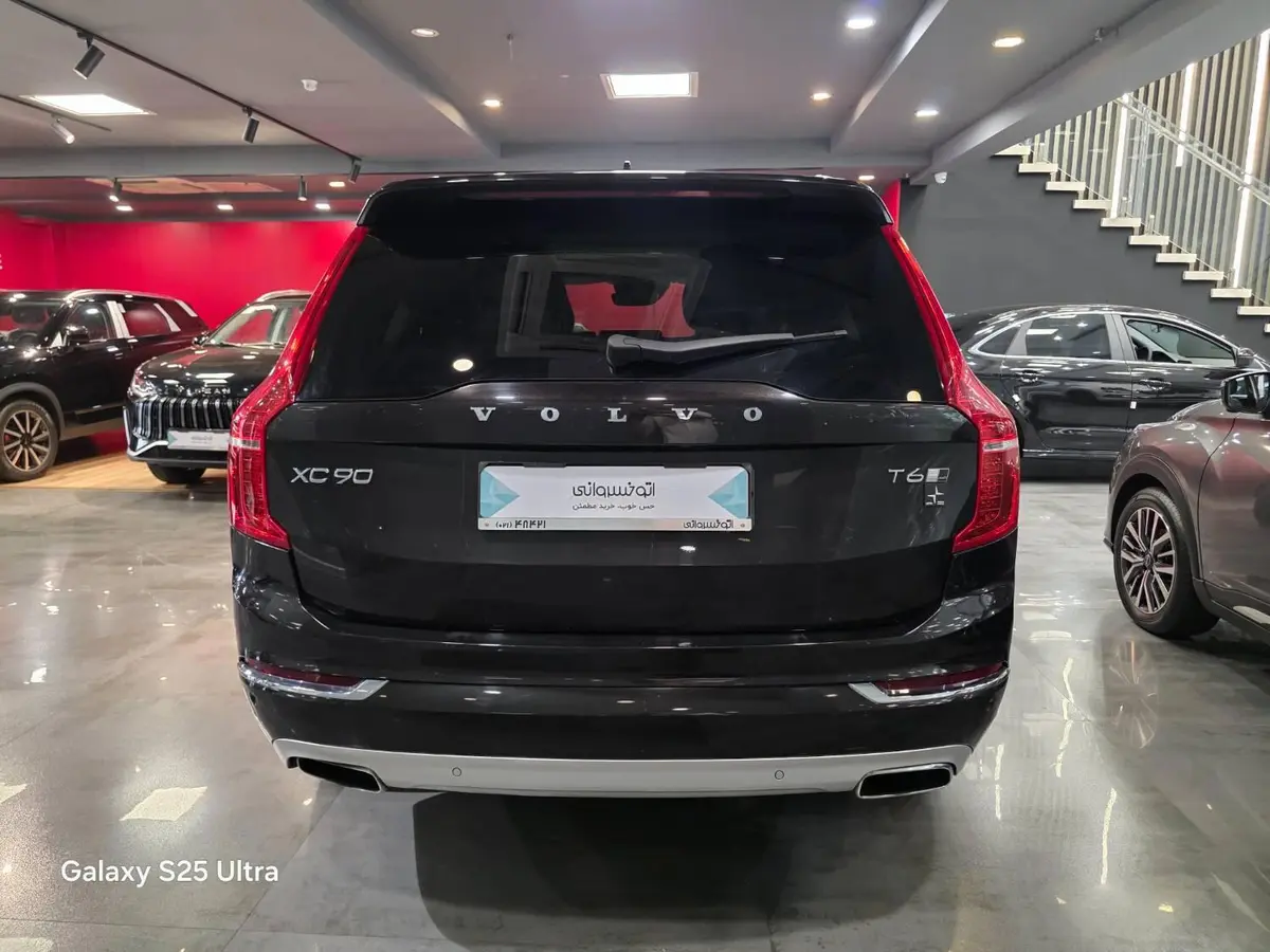 ولوو  XC90