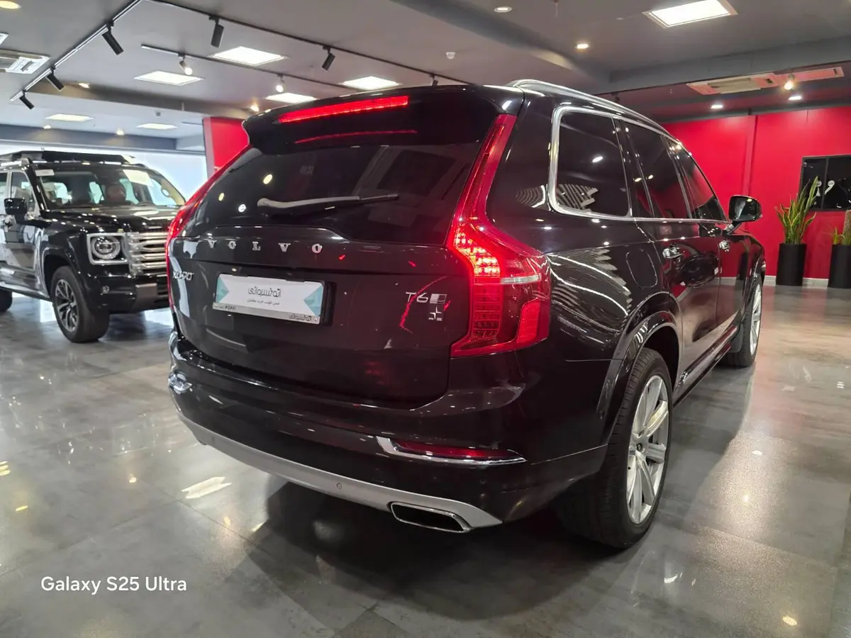 ولوو  XC90